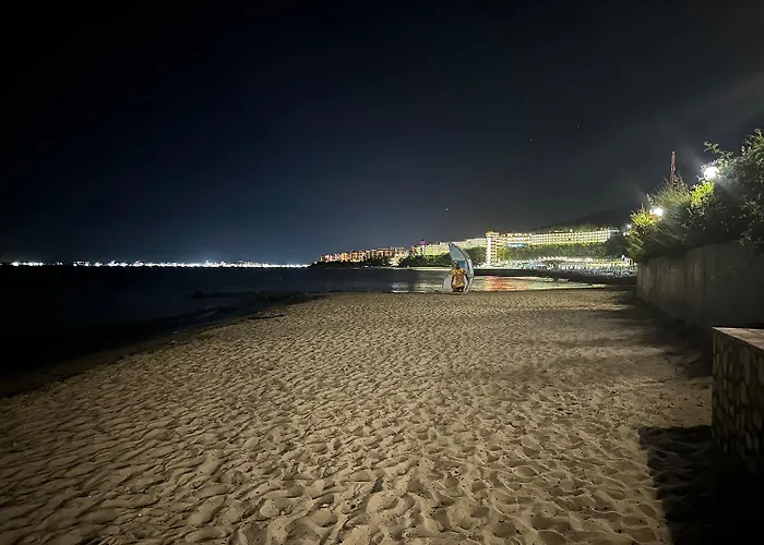 Amartman Primo U - Elenite Az 5 Osob アパート