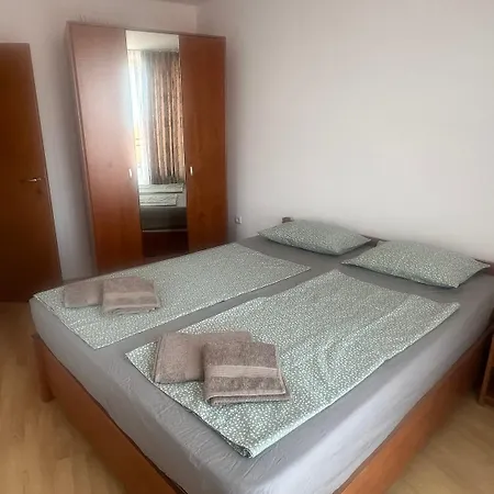 Appartement Amartman Primo U - Elenite Az 5 Osob