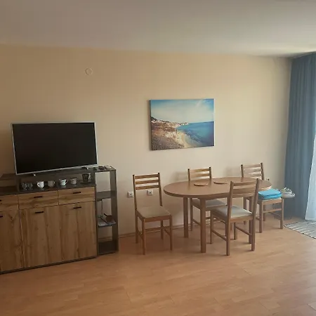 Amartmán Přímo U Moře - Elenite Až 5 Osob Apartmán *